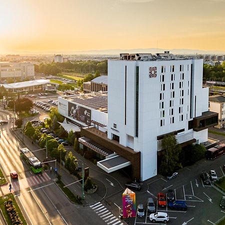Kronwell Brasov Hotel Luaran gambar