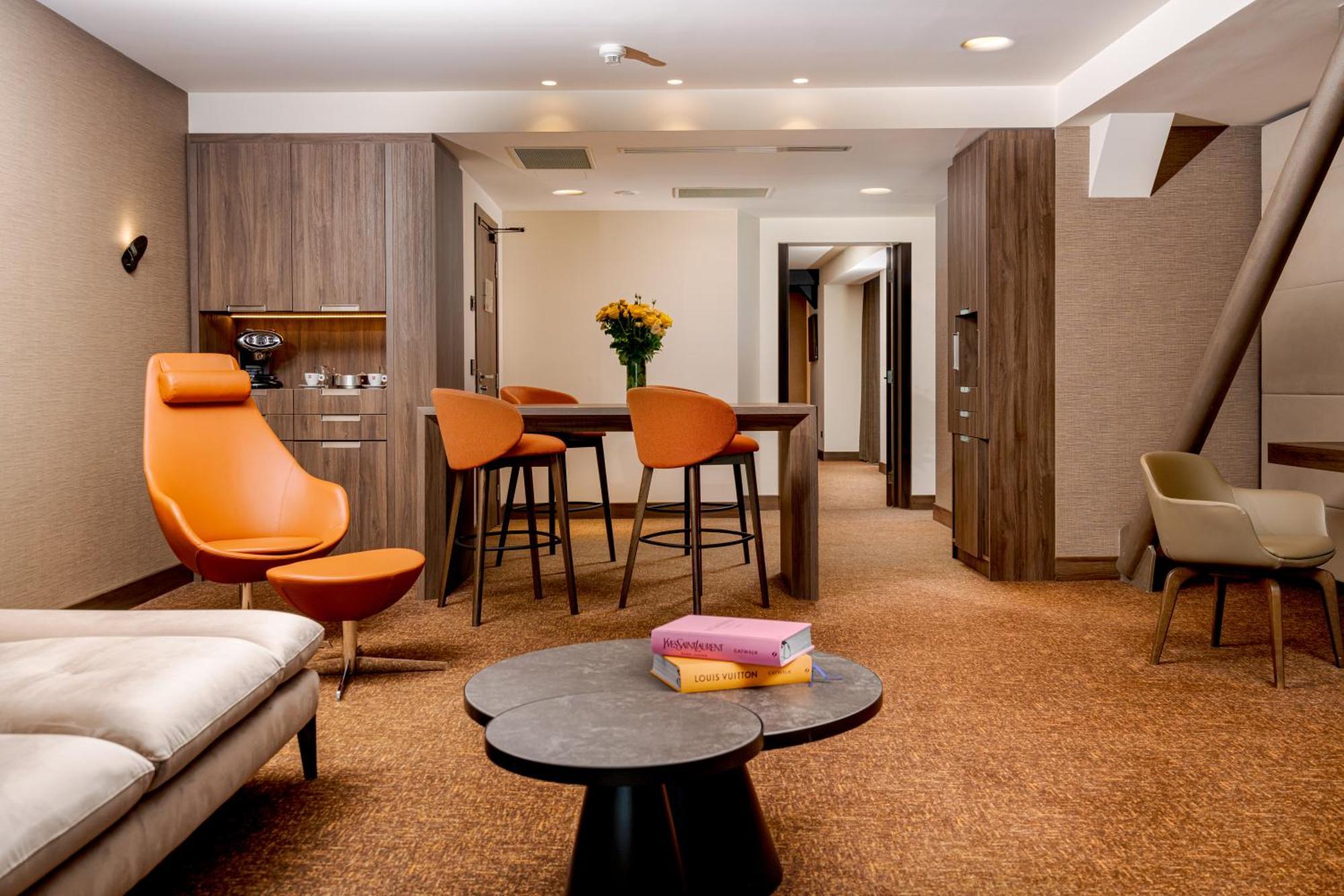 Kronwell Brasov Hotel Luaran gambar