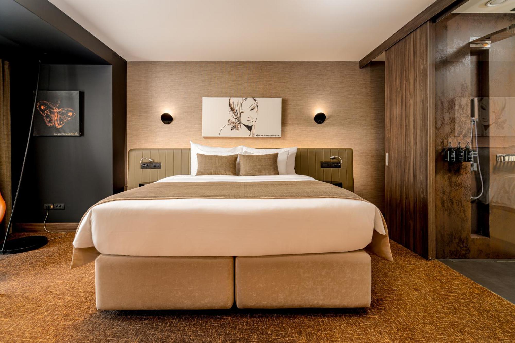 Kronwell Brasov Hotel Luaran gambar