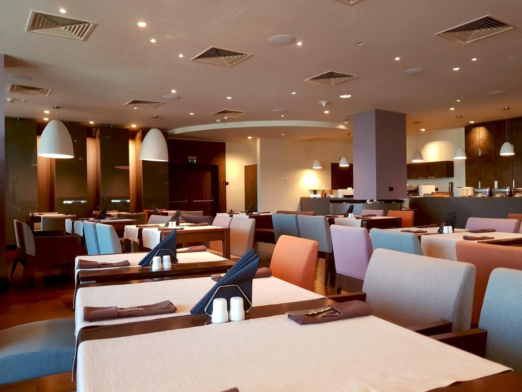 Kronwell Brasov Hotel Luaran gambar